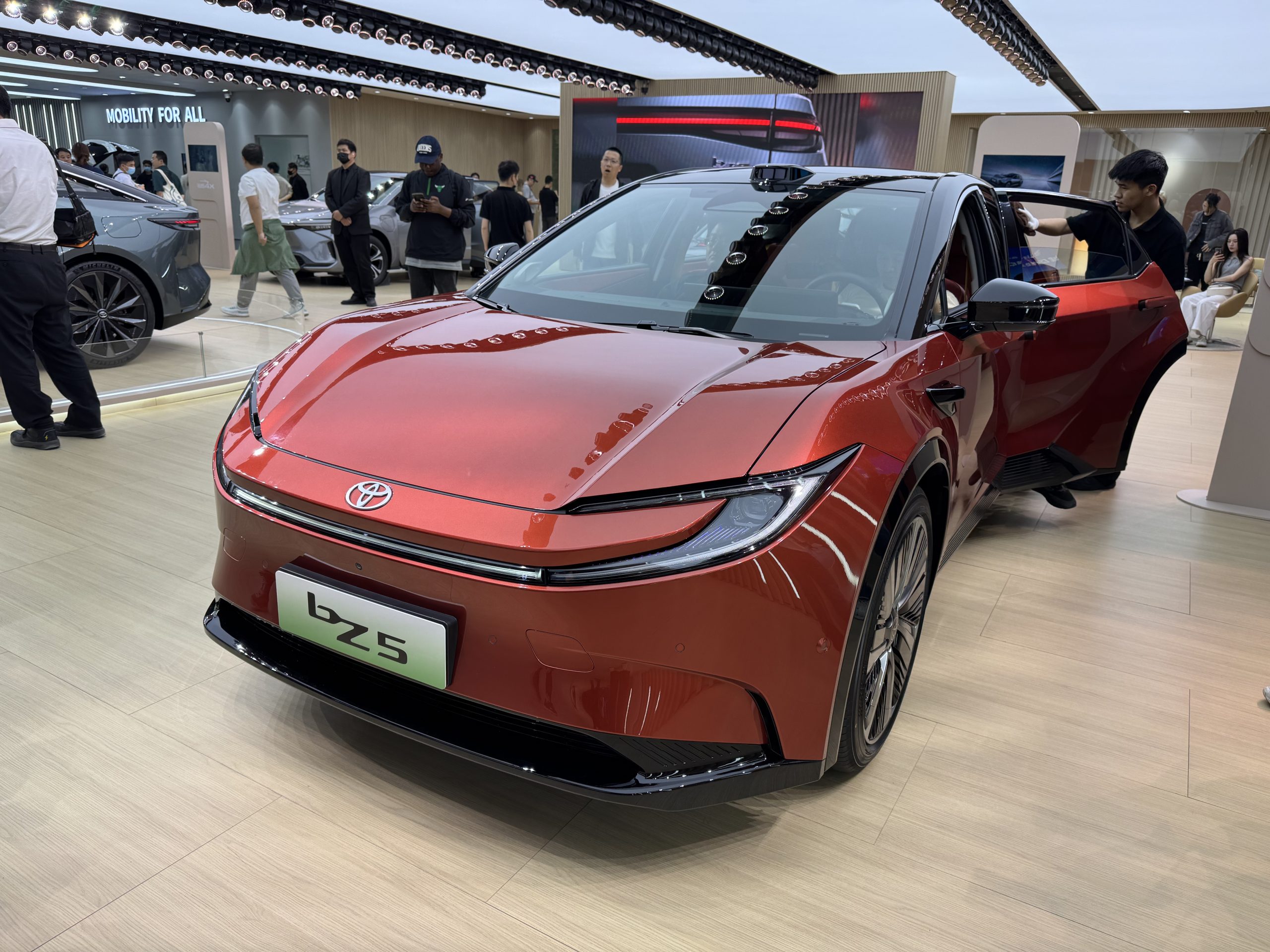 トヨタやソニー、中国で現地化とウィンウィン協力進める　上海国際モーターショー